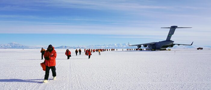 2020Oct29-c17-pax-HR